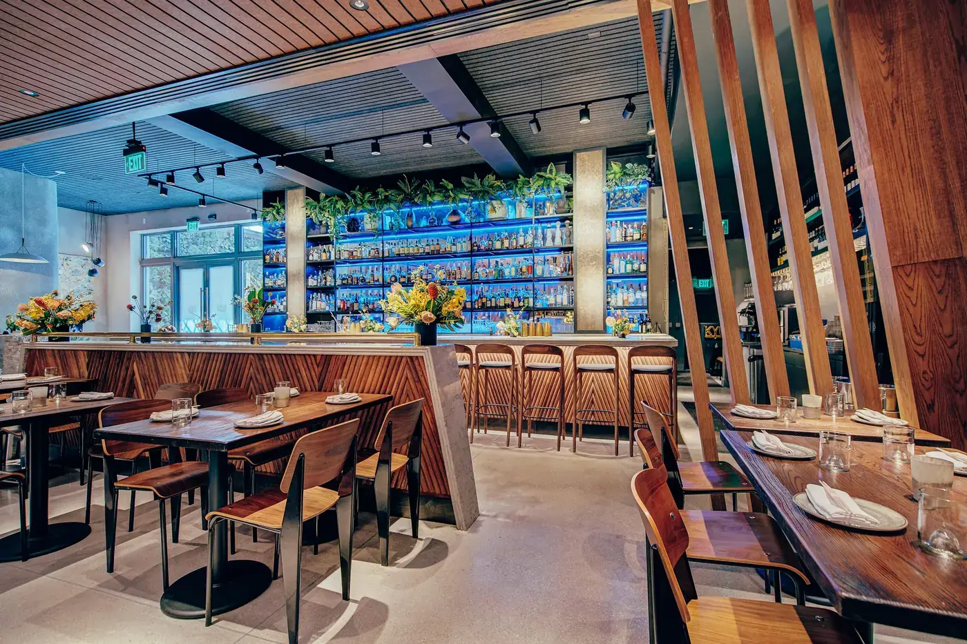 Bar and back-bar shelving with wood slat screens