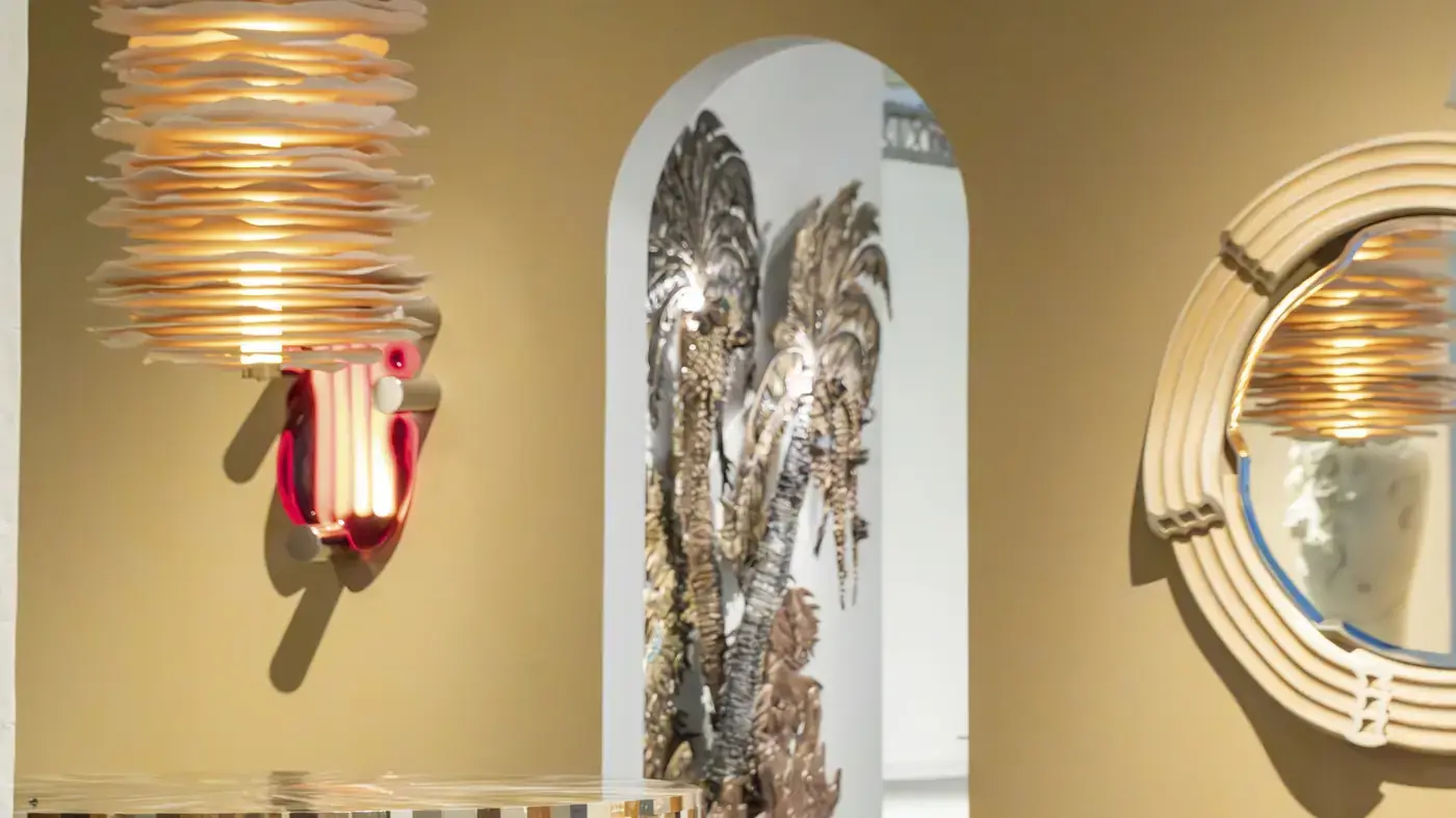 Arched niches with sculptural lighting