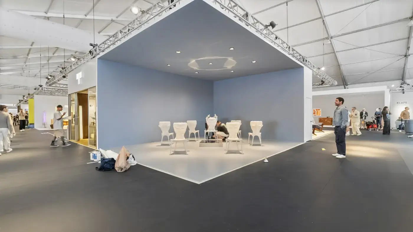 Blue cube booth