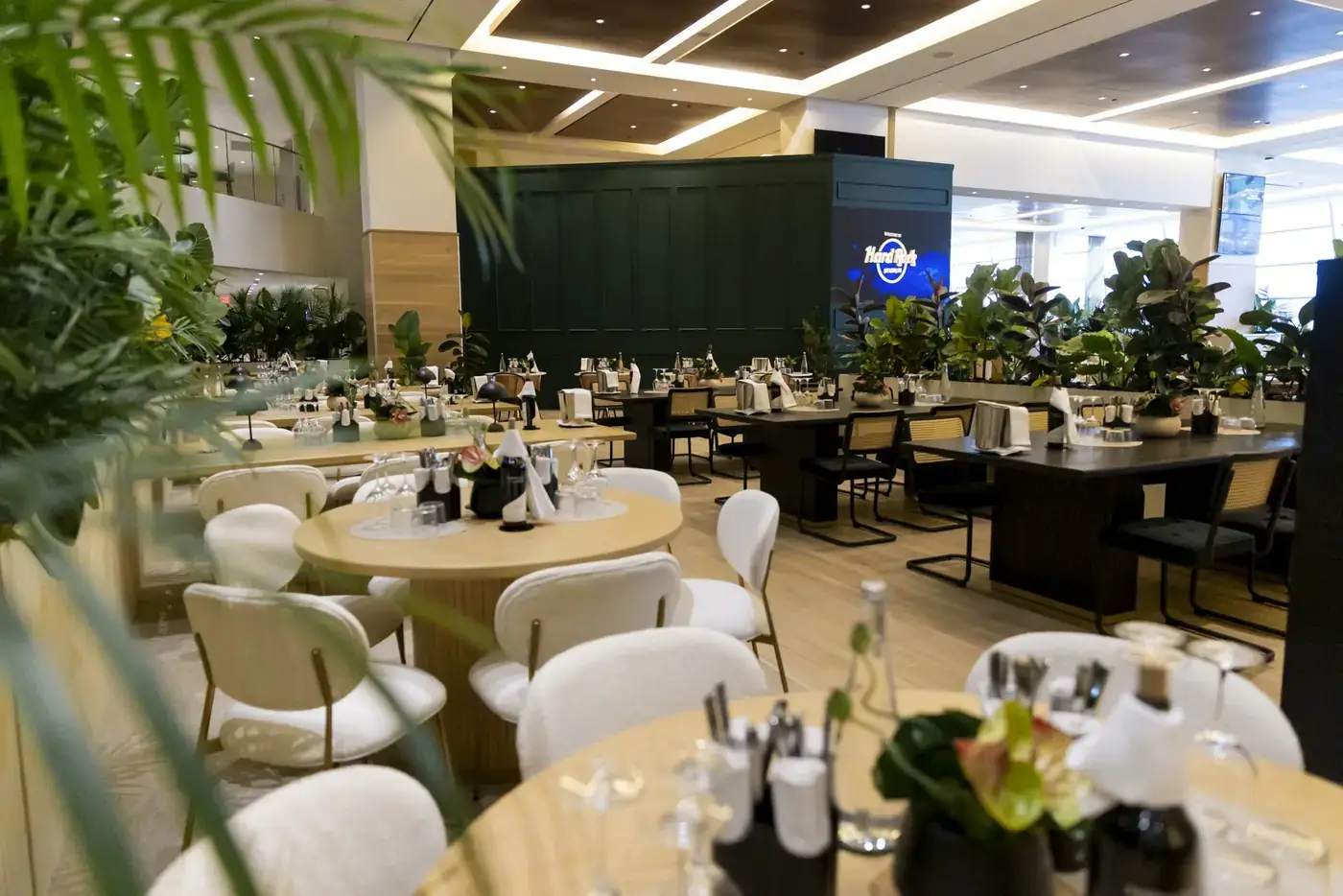 Dining lounge