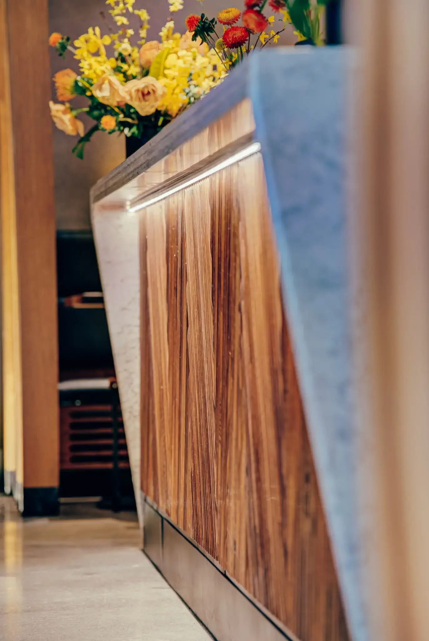 Marble waterfall end and tambour detail